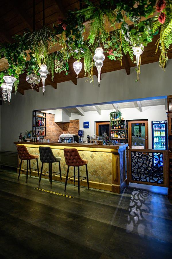Albero Hotel Perama  Exterior photo